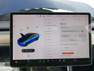 2018 Tesla Model 3 Long Range Battery z VIN 5YJ3E1EA3JF043451, wystawiony jako IAAI lot #41529214 z przebiegiem 65 375 mil mil oraz . Historia ofert i sprzedaży dostępna na DreamBid. Obrazek 18.