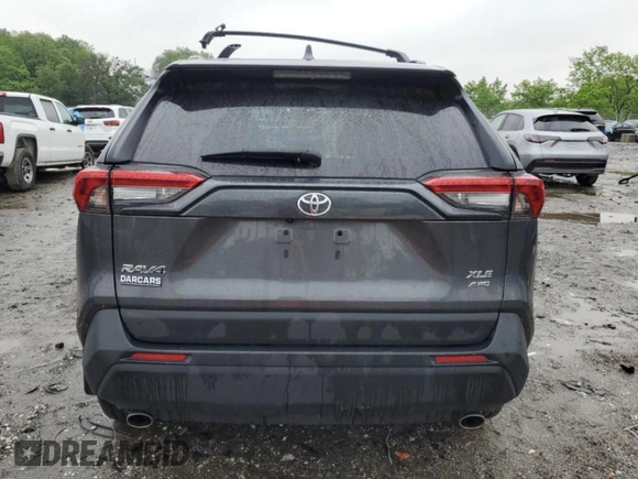 2023 Toyota RAV4 XLE Premium z VIN 2T3A1RFVXPC389584, wystawiony jako Copart lot #56968825 z przebiegiem 15 098 mil mil oraz Szkoda całkowita • Salvage title. Historia ofert i sprzedaży dostępna na DreamBid. Obrazek 6.
