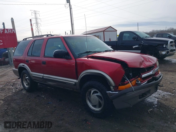 2000 Chevrolet Blazer LT z VIN 1GNDT13W2Y2163805, wystawiony jako IAAI lot #41537780 z przebiegiem 170 527 mil mil oraz . Historia ofert i sprzedaży dostępna na DreamBid. Obrazek 13.