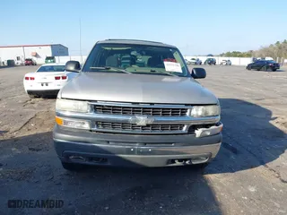 2004 Chevrolet Tahoe LT with VIN 1GNEC13Z94R253470, listed as a IAAI auction lot 41575306 with 274,287 mi miles. Bid and sale history available at carsss.com. Image 6.
