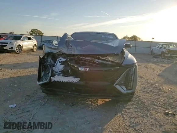 2024 Cadillac LYRIQ Sport z VIN 1GYKPVRK5RZ140912, wystawiony jako Copart lot #83712384 z przebiegiem 206 mil mil oraz Szkody całkowita. Historia ofert i sprzedaży dostępna na DreamBid. Obrazek 11.