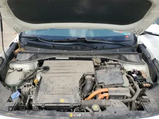 2017 Kia Niro Touring Launch Edition with VIN KNDCC3LC3H5083885, listed as a Copart auction lot 55687614 with 124,843 mi miles and Salvage Title. Bid and sale history available at carsss.com. Image 12.