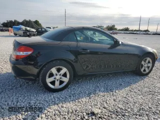 2008 Mercedes-Benz SLK-Class 3.0L with VIN WDBWK54F88F188628, listed as a Copart auction lot 75885594 with 101,940 mi miles and Salvage Title. Bid and sale history available at carsss.com. Image 3.