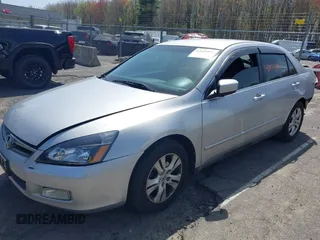 2007 Honda Accord LX z VIN 1HGCM56407A123313, wystawiony jako IAAI lot #42143853 z przebiegiem 193 976 mil mil oraz . Historia ofert i sprzedaży dostępna na DreamBid. Obrazek 2.
