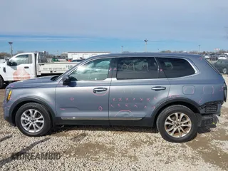 2020 Kia Telluride LX with VIN 5XYP2DHC4LG010074, listed as a IAAI auction lot 41700954 with 112,413 mi miles and . Bid and sale history available at carsss.com. Image 15.