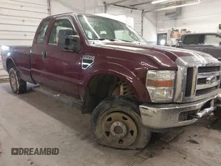 2008 Ford Super Duty F-250 SRW XL with VIN 1FTSX21YX8EB06622, listed as a IAAI auction lot 41264599 with 163,992 mi miles. Bid and sale history available at carsss.com. Image 1.