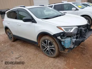 2017 Toyota RAV4 LE z VIN JTMZFREV9HJ142576, wystawiony jako IAAI lot #41612358 z przebiegiem 75 608 mil mil oraz . Historia ofert i sprzedaży dostępna na DreamBid. Obrazek 1.