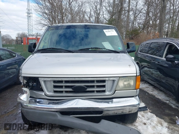2006 Ford Econoline Passenger XL with VIN 1FBSS31L96DA85262, listed as a IAAI auction lot 41283793 with 325,912 mi miles and . Bid and sale history available at DreamBid. Image 12.