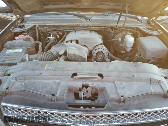 2008 Chevrolet Avalanche LS with VIN 3GNEC12098G265028, listed as a Copart auction lot 88664905 with 123,254 mi miles and Salvage title. Bid and sale history available at DreamBid. Image 12.