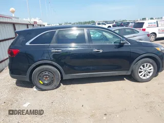 2019 Kia Sorento L z VIN 5XYPG4A39KG534430, wystawiony jako IAAI lot #42255655 z przebiegiem 167 437 mil mil oraz . Historia ofert i sprzedaży dostępna na DreamBid. Obrazek 13.