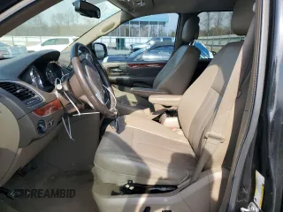 2016 Chrysler Town & Country Touring with VIN 2C4RC1BG7GR298447, listed as a Copart auction lot 48495945 with 170,172 mi miles and Salvage Title. Bid and sale history available at carsss.com. Image 7.