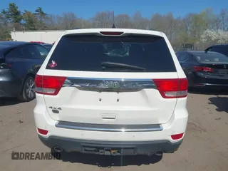 2011 Jeep Grand Cherokee Overland Summit with VIN 1J4RR6GT9BC546825, listed as a IAAI auction lot 42118789 with 123,449 mi miles. Bid and sale history available at carsss.com. Image 16.
