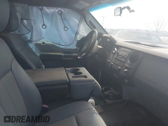 2015 Ford F-250 XLT z VIN 1FT7X2AT7FEC16924, wystawiony jako IAAI lot #41968009 z przebiegiem 328 785 mil mil oraz . Historia ofert i sprzedaży dostępna na DreamBid. Obrazek 5.
