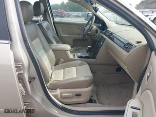 2005 Mercury Montego with VIN 1MEHM40195G606109, listed as a IAAI auction lot 40739316 with 329,715 mi miles. Bid and sale history available at carsss.com. Image 5.