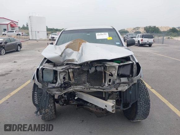 2006 Toyota Tacoma PreRunner z VIN 3TMJU62NX6M018693, wystawiony jako IAAI lot #42184797 z przebiegiem 193 953 mil mil oraz . Historia ofert i sprzedaży dostępna na DreamBid. Obrazek 13.