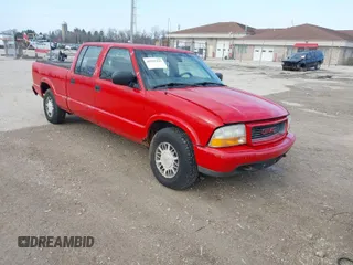2000 GMC Sonoma with VIN 1GTDT14W1YK114098, listed as a IAAI auction lot 41995392 with 261,905 mi miles and . Bid and sale history available at DreamBid. Image 1.