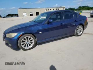 2011 BMW 3 Series 328i z VIN WBAPH7C52BE674645, wystawiony jako Copart lot #60037875 z przebiegiem 154 046 mil mil oraz Szkoda całkowita • Salvage title. Historia ofert i sprzedaży dostępna na DreamBid. Obrazek 1.