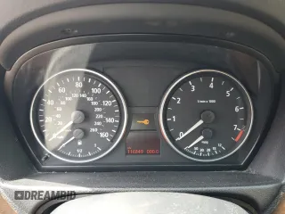 2006 BMW 3 Series 325xi z VIN WBAVD135X6KV07733, wystawiony jako Copart lot #64378665 z przebiegiem 116 849 mil mil oraz Szkoda całkowita • Salvage title. Historia ofert i sprzedaży dostępna na DreamBid. Obrazek 9.