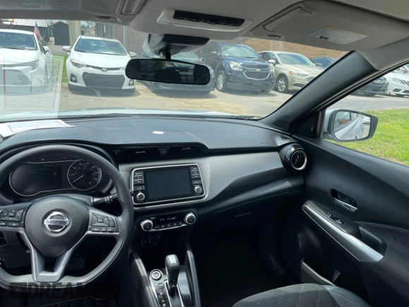 2020 Nissan Kicks SV with VIN 3N1CP5CVXLL502134, listed as a Copart auction lot 61497105 with 106,650 mi miles and Salvage title. Bid and sale history available at DreamBid. Image 9.
