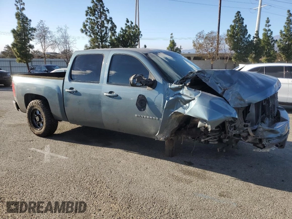 2007 Chevrolet Silverado 1500 LT w/1LT with VIN 2GCEC13J571542006, listed as a Copart auction lot 41470855 with 196,101 mi miles and Salvage Title. Bid and sale history available at carsss.com. Image 4.