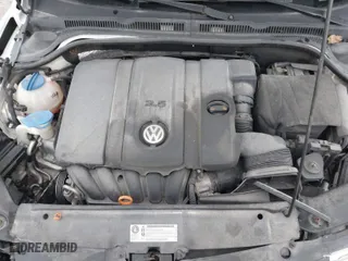 2011 Volkswagen Jetta Sedan SE w/Convenience with VIN 3VWDX7AJ0BM346446, listed as a IAAI auction lot 41845059 with 172,509 mi miles. Bid and sale history available at carsss.com. Image 10.