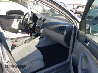 2008 Volkswagen Rabbit S with VIN WVWDB71K18W259965, listed as a IAAI auction lot 42560605 with 89,845 mi miles and . Bid and sale history available at DreamBid. Image 5.