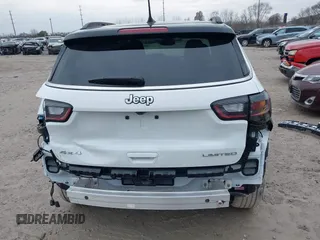2024 Jeep Compass Limited with VIN 3C4NJDCN6RT140507, listed as a IAAI auction lot 41094559 with 6,494 mi miles and . Bid and sale history available at carsss.com. Image 17.