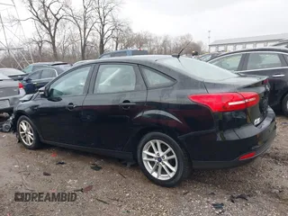 2016 Ford Focus SE z VIN 1FADP3F25GL386582, wystawiony jako IAAI lot #41097395 z przebiegiem 101 479 mil mil oraz . Historia ofert i sprzedaży dostępna na DreamBid. Obrazek 15.
