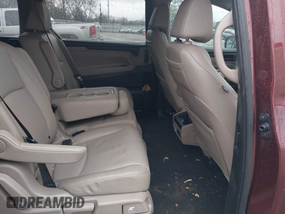 2019 Honda Odyssey Touring with VIN 5FNRL6H82KB060023, listed as a IAAI auction lot 41451199 with 82,994 mi miles. Bid and sale history available at carsss.com. Image 8.