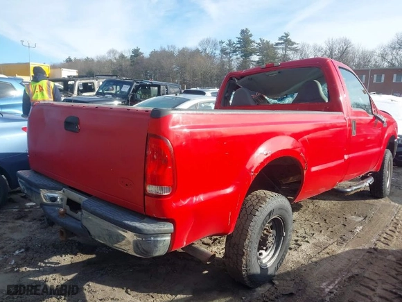 2004 Ford Super Duty F-250 XL with VIN 1FTNF21L04EC10017, listed as a IAAI auction lot 41620934 with 1 mi miles. Bid and sale history available at carsss.com. Image 4.