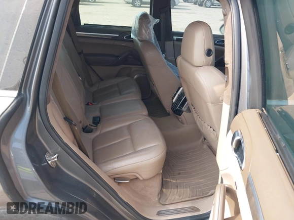 2012 Porsche Cayenne Turbo с VIN WP1AC2A29CLA80486, выставлен на аукционе IAAI как лот 42324263 с пробегом 106 588 миль миль и . История ставок и продаж доступна на DreamBid. Изображение 8.