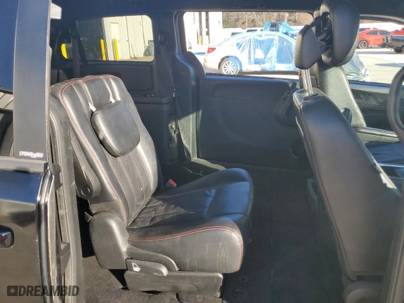 2014 Dodge Grand Caravan R/T with VIN 2C4RDGEGXER181356, listed as a Copart auction lot 43825575 with 177,337 mi miles and Salvage Title. Bid and sale history available at carsss.com. Image 12.