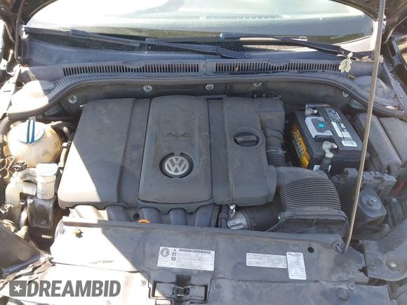 2013 Volkswagen Jetta SE with VIN 3VWDP7AJ8DM350702, listed as a IAAI auction lot 42652788 with 106,655 mi miles and . Bid and sale history available at DreamBid. Image 10.