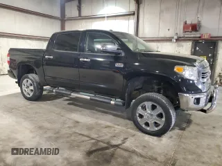 2017 Toyota Tundra Platinum z VIN 5TFAW5F11HX651530, wystawiony jako Copart lot #56709895 z przebiegiem 163 536 mil mil oraz Szkoda całkowita • Salvage title. Historia ofert i sprzedaży dostępna na DreamBid. Obrazek 4.