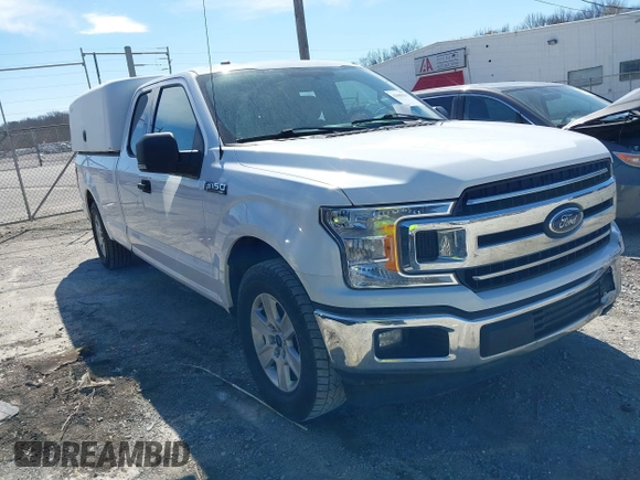 2018 Ford F-150 XL z VIN 1FTFX1C57JKF08037, wystawiony jako IAAI lot #41683537 z przebiegiem 195 633 mil mil oraz . Historia ofert i sprzedaży dostępna na DreamBid. Obrazek 1.