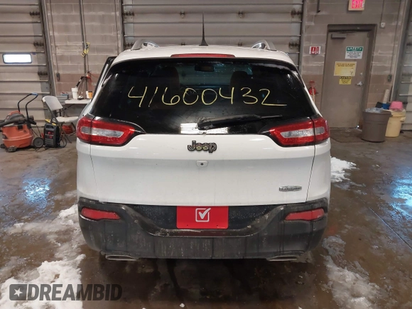 2017 Jeep Cherokee Latitude with VIN 1C4PJLCS9HW650514, listed as a IAAI auction lot 41600432 with 123,389 mi miles and . Bid and sale history available at carsss.com. Image 16.
