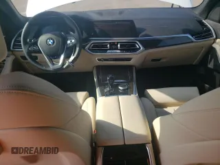 2022 BMW X5 xDrive40i z VIN 5UXCR6C02N9M50266, wystawiony jako Copart lot #56545385 z przebiegiem 13 697 mil mil oraz Szkoda całkowita • Salvage title. Historia ofert i sprzedaży dostępna na DreamBid. Obrazek 8.