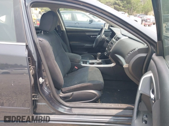 2015 Nissan Altima 2.5 z VIN 1N4AL3AP8FN307491, wystawiony jako IAAI lot #42420571 z przebiegiem 181 000 mil mil oraz . Historia ofert i sprzedaży dostępna na DreamBid. Obrazek 5.