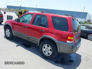 2006 Ford Escape XLT z VIN 1FMYU93126KC43561, wystawiony jako IAAI lot #42527725 z przebiegiem 141 174 mil mil oraz . Historia ofert i sprzedaży dostępna na DreamBid. Obrazek 3.