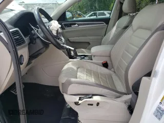 2021 Volkswagen Atlas SEL Premium R-Line with VIN 1V2FR2CA3MC550747, listed as a Copart auction lot 57286075 with Not provided miles and Salvage title. Bid and sale history available at DreamBid. Image 7.