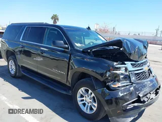 2018 Chevrolet Suburban LS z VIN 1GNSKGKC6JR150248, wystawiony jako IAAI lot #42219120 z przebiegiem 48 321 mil mil oraz . Historia ofert i sprzedaży dostępna na DreamBid. Obrazek 1.