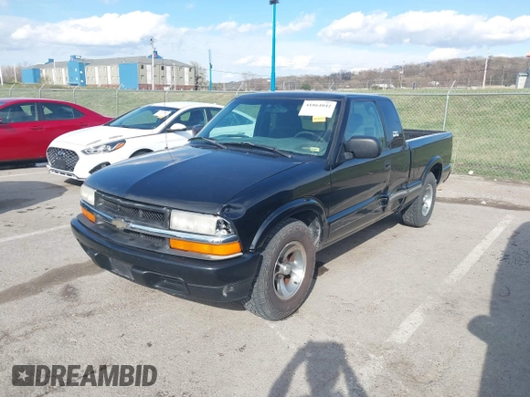 2001 Chevrolet S-10 LS with VIN 1GCCS19W818150784, listed as a IAAI auction lot 41864042 with 103,561 mi miles and . Bid and sale history available at DreamBid. Image 18.