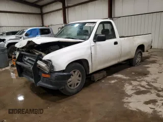 1993 Toyota T100 DX with VIN JT4VD10A0P0013396, listed as a Copart auction lot 43002405 with 137,000 mi miles and Salvage Title. Bid and sale history available at carsss.com. Image 1.