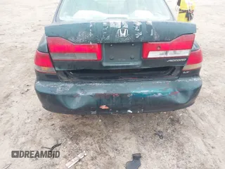 2001 Honda Accord LX z VIN 1HGCG56461A033694, wystawiony jako IAAI lot #41804320 z przebiegiem 250 000 mil mil oraz . Historia ofert i sprzedaży dostępna na DreamBid. Obrazek 6.