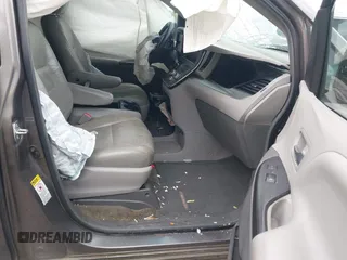 2015 Toyota Sienna LE AAS с VIN 5TDKK3DCXFS533200, выставлен на аукционе IAAI как лот 42123768 с пробегом 136 316 миль миль и . История ставок и продаж доступна на DreamBid. Изображение 5.
