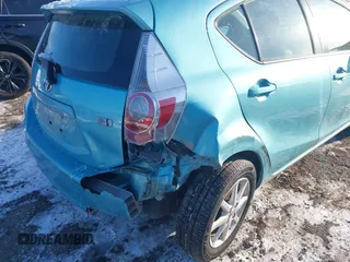 2012 Toyota Prius c One with VIN JTDKDTB31C1026594, listed as a IAAI auction lot 41406091 with 132,470 mi miles. Bid and sale history available at carsss.com. Image 6.