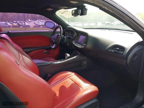 2015 Dodge Challenger SXT Plus with VIN 2C3CDZBG3FH724659, listed as a IAAI auction lot 41991083 with 148,984 mi miles. Bid and sale history available at carsss.com. Image 5.