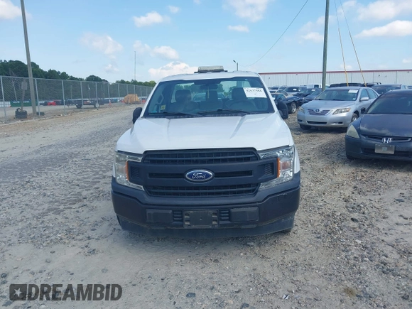 2018 Ford F-150 XL z VIN 1FTMF1CB6JFD18318, wystawiony jako IAAI lot #42637066 z przebiegiem 167 834 mil mil oraz . Historia ofert i sprzedaży dostępna na DreamBid. Obrazek 12.
