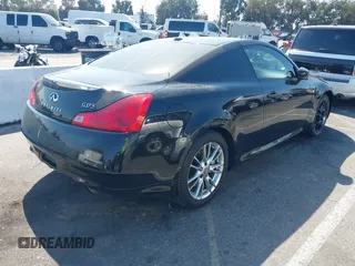 2008 Infiniti G37 Coupe Journey with VIN JNKCV64EX8M128384, listed as a IAAI auction lot 40498698 with Not Provided miles. Bid and sale history available at carsss.com. Image 4.