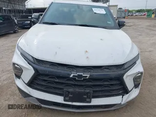 2024 Chevrolet Blazer LT с VIN 3GNKBDR43RS210038, выставлен на аукционе IAAI как лот 42144722 с пробегом 10 862 миль миль и . История ставок и продаж доступна на DreamBid. Изображение 13.